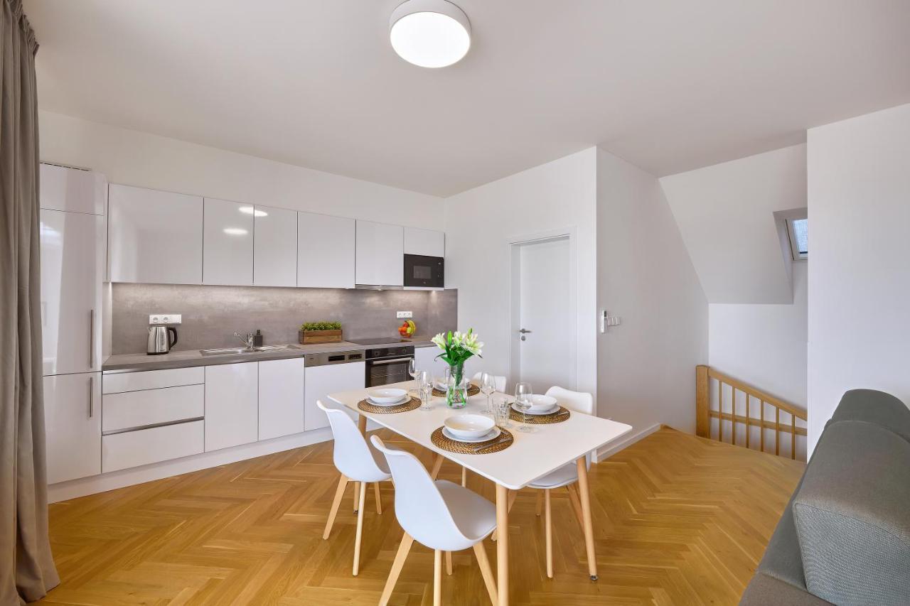 Downtown Suites Rubesova プラハ エクステリア 写真