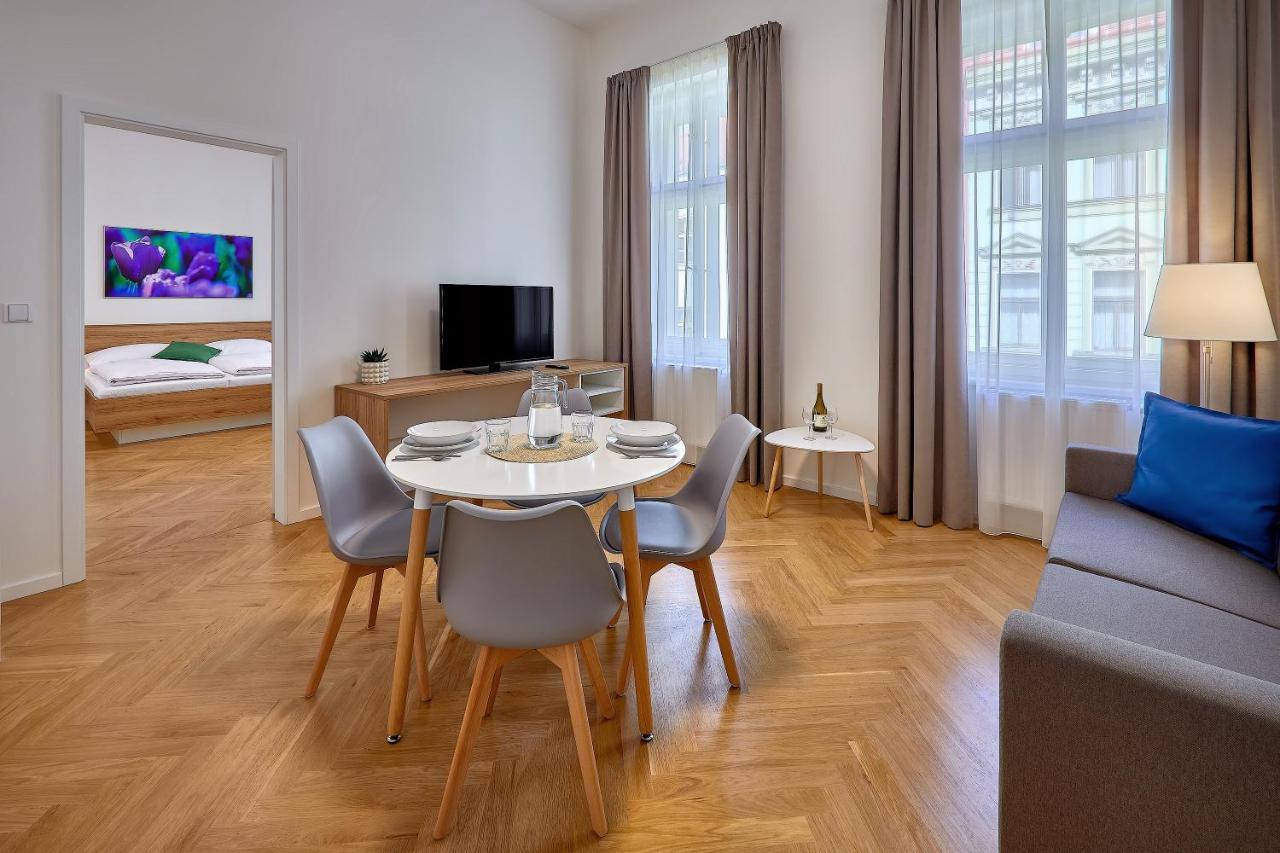 Downtown Suites Rubesova プラハ エクステリア 写真