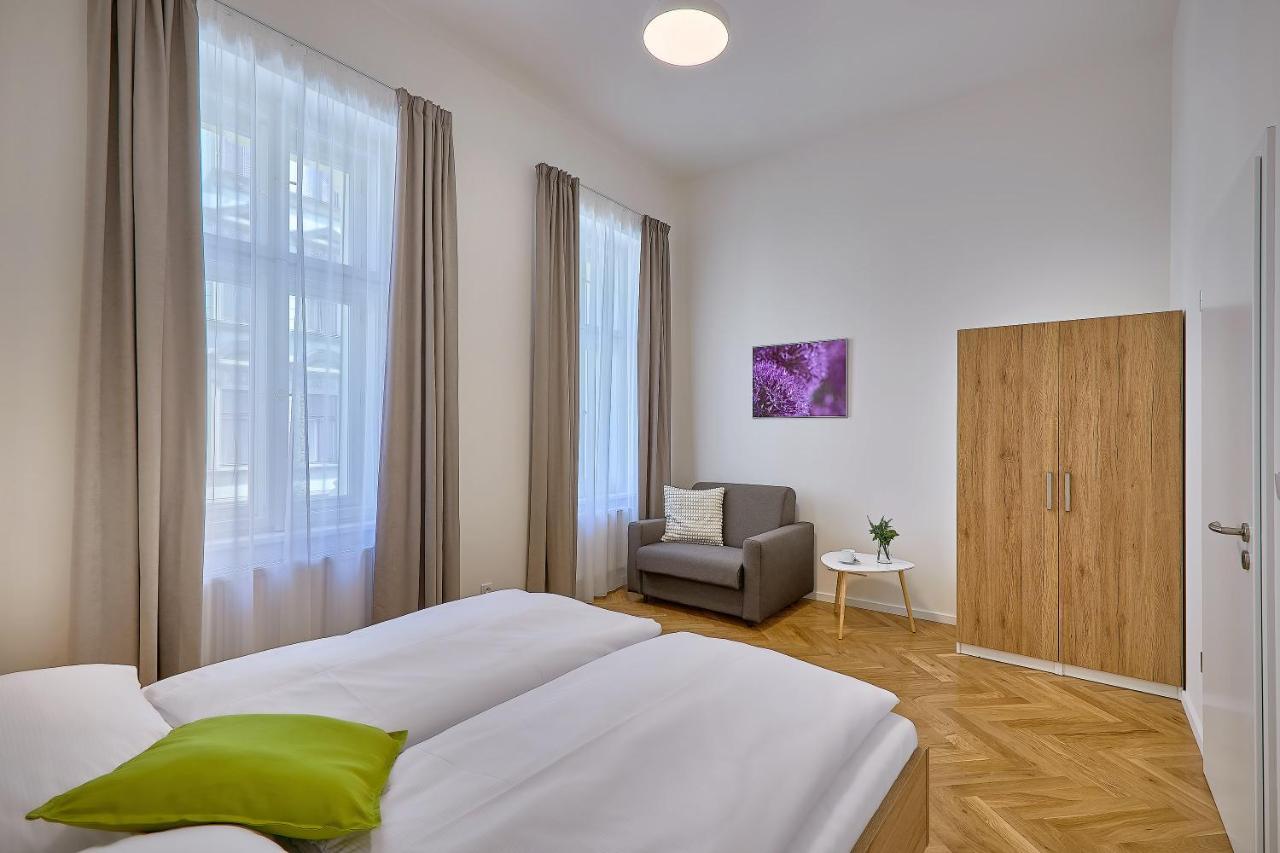 Downtown Suites Rubesova プラハ エクステリア 写真