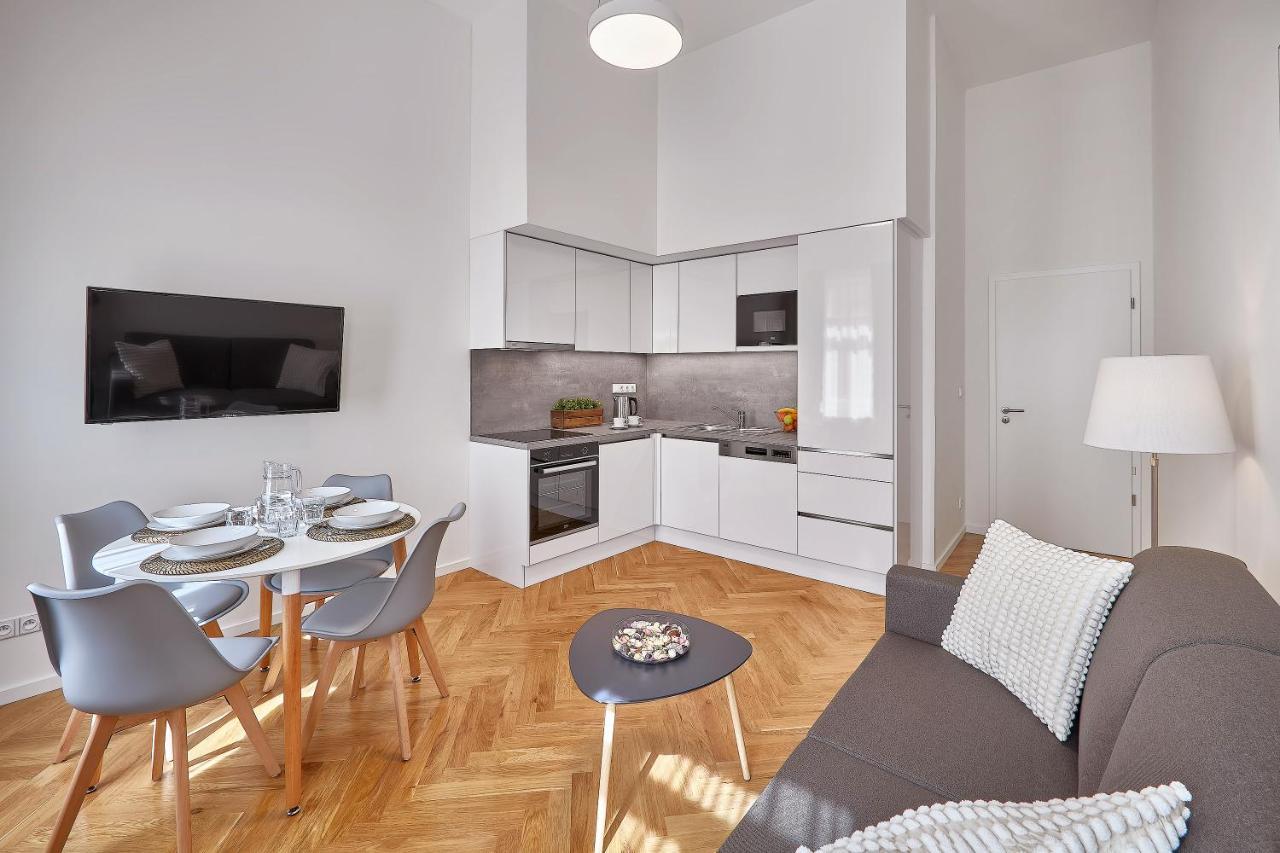 Downtown Suites Rubesova プラハ エクステリア 写真