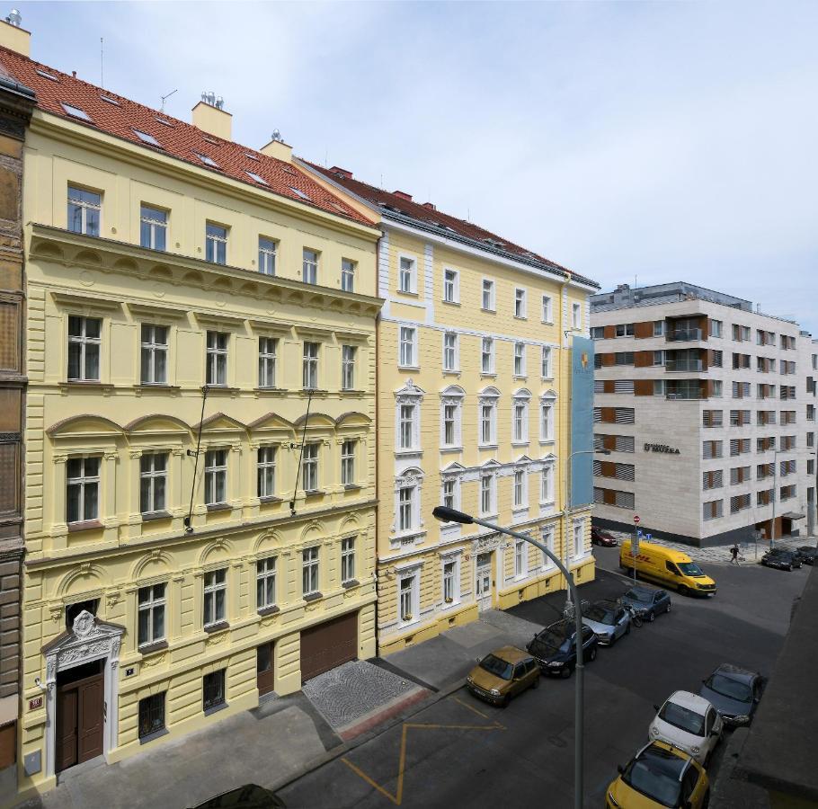 Downtown Suites Rubesova プラハ エクステリア 写真