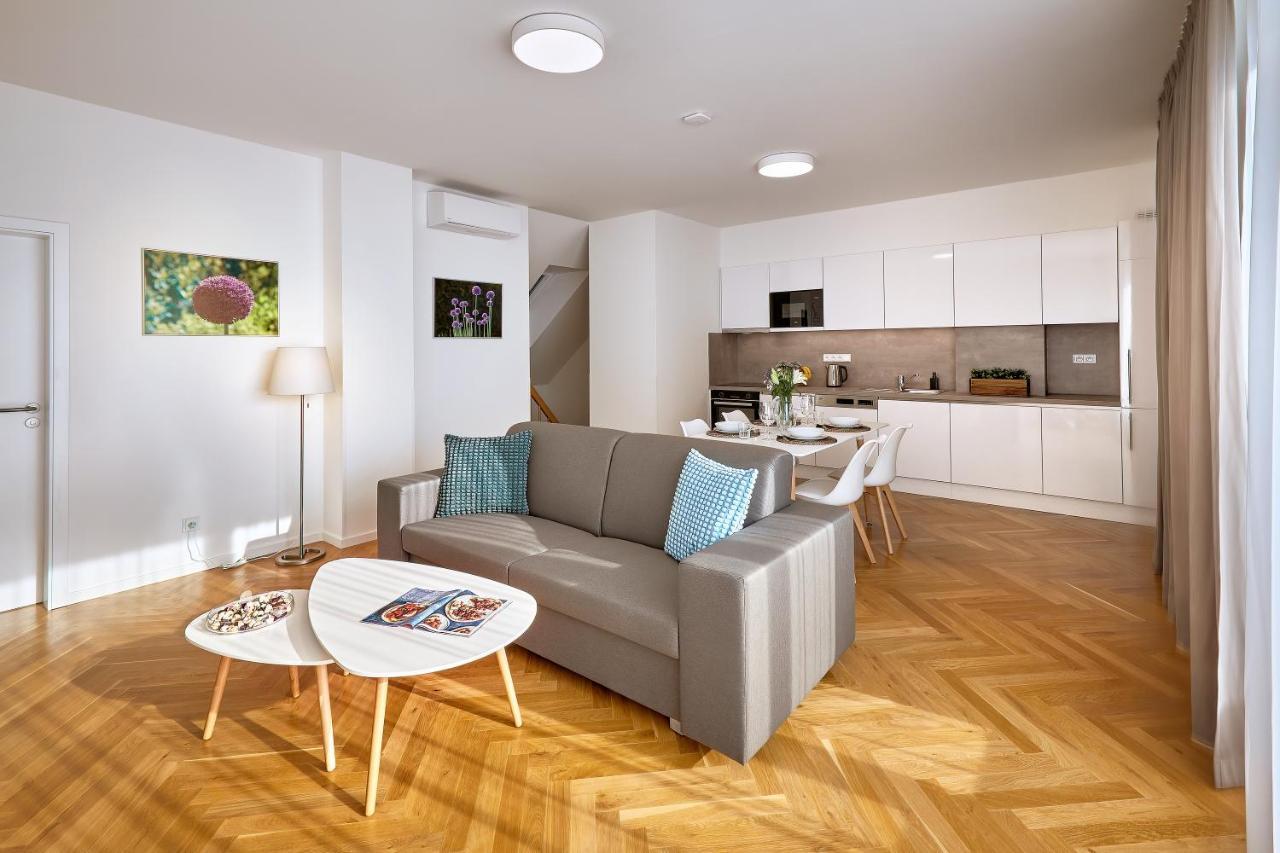 Downtown Suites Rubesova プラハ エクステリア 写真