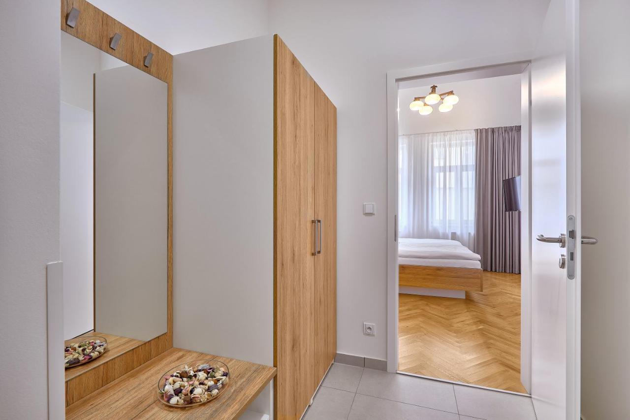 Downtown Suites Rubesova プラハ エクステリア 写真