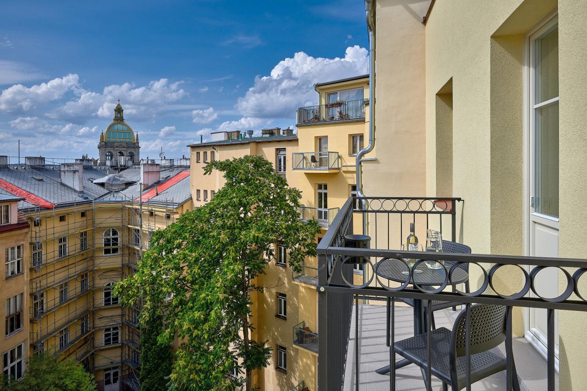 Downtown Suites Rubesova プラハ エクステリア 写真